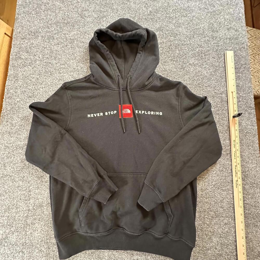 The North Face Men's Hoodie - Never Stop Exploring -‎ Medium